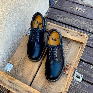 Doc Martens worn once. Excellent condition w 10